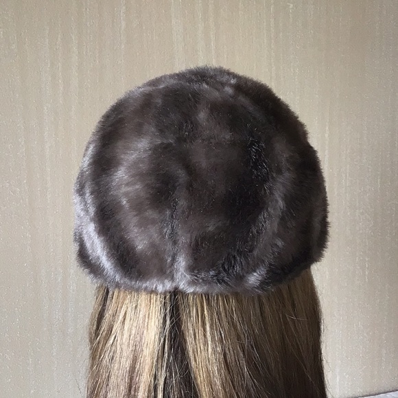 Vintage Faux-Fur Hat - Picture 2 of 9